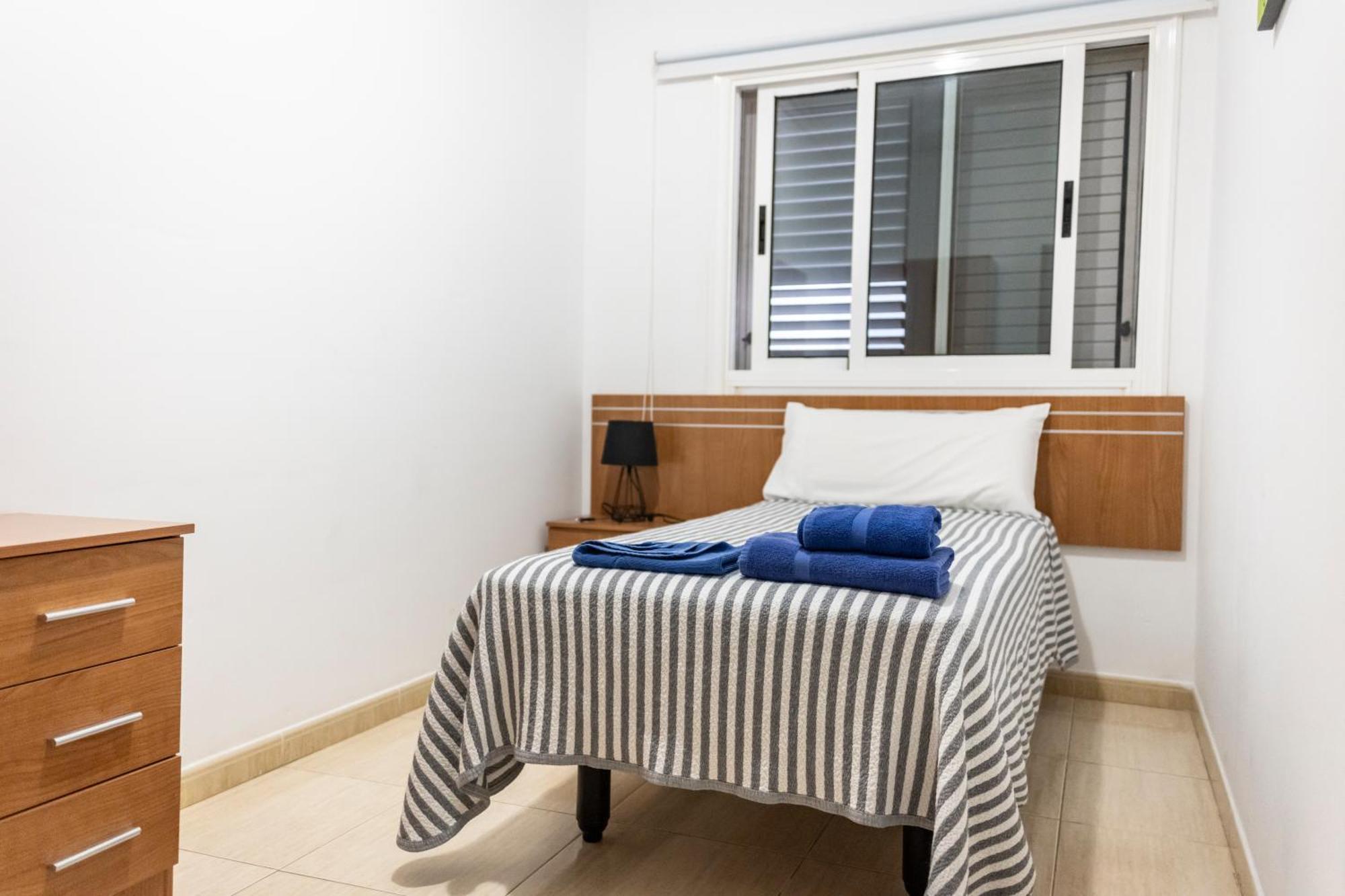 Yesenia Vv Airport Apartment El Matorral Exterior photo
